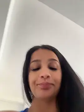 Samantha_Mont webcam
