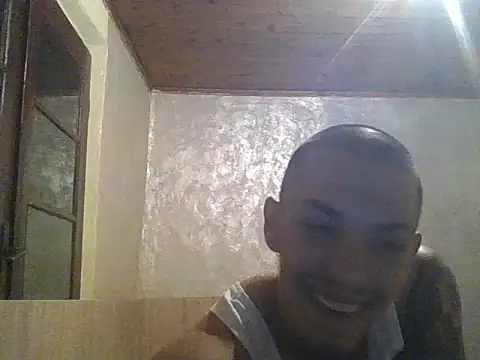 robertmrn112 live cam on StripChat