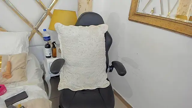 Perla_Watson webcam
