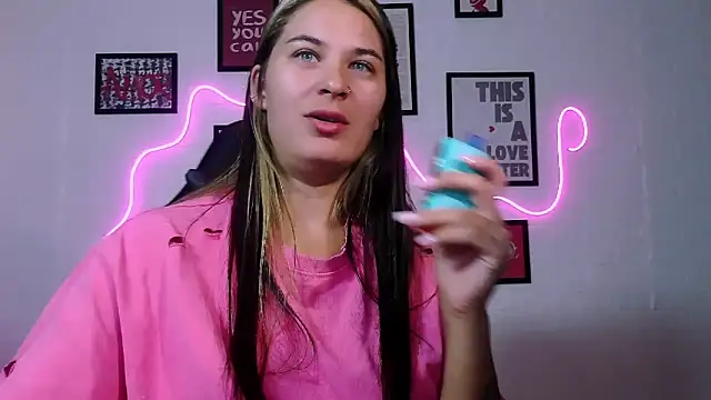 AlisaFrost webcam
