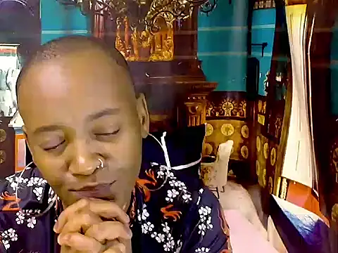 EbonyOlive69 webcam