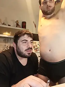 bear_skinny webcam