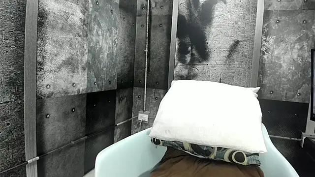 Gury_tattoo webcam