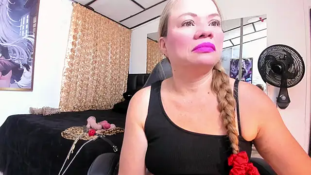 alicee__mature