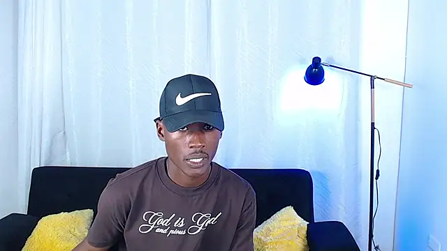alexaandro18 webcam