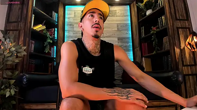 Donovan_Desmond webcam