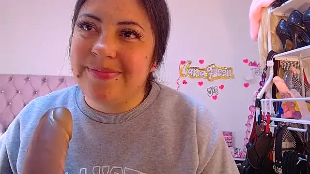 lanaqueen699 webcam