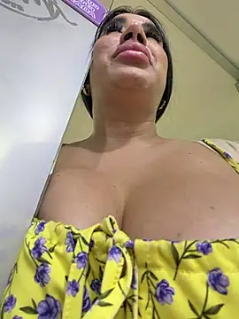 kiim_taaylor