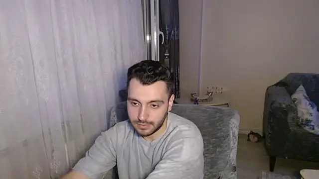 handsomeee04 webcam