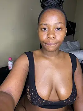 MiyaXo2 webcam