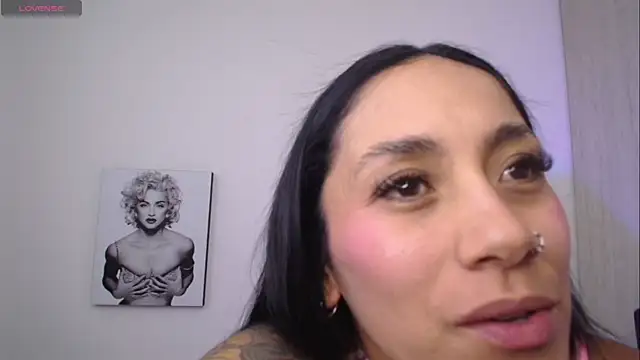 Millie_bobby webcam