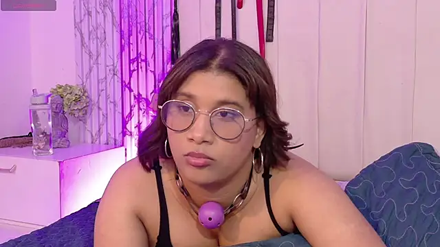LorenaDuval webcam