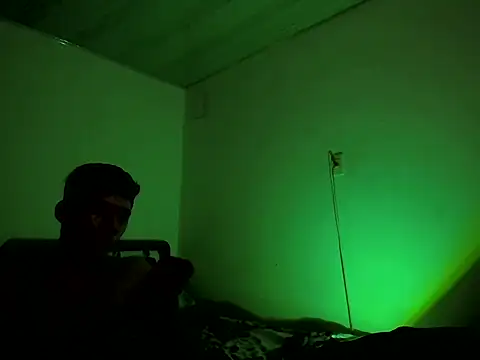 JadeeBlaze webcam