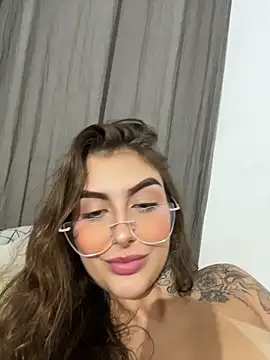 miiabellovic webcam