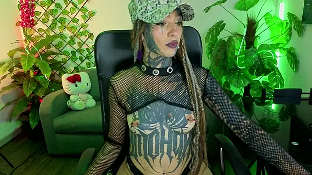 Lucy_Doll8 webcam