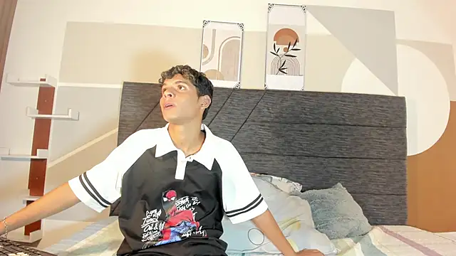 nico_vega webcam
