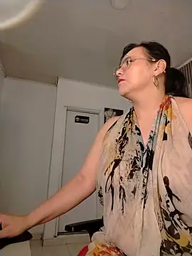 Natasha_miilf webcam
