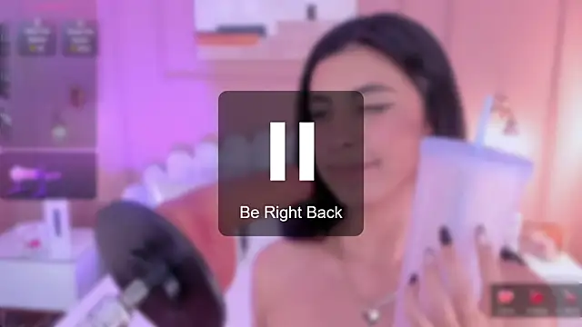 zia_cooper webcam
