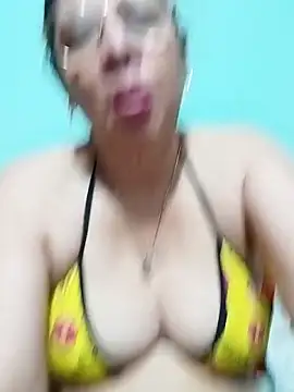 EliteCoupleMM webcam