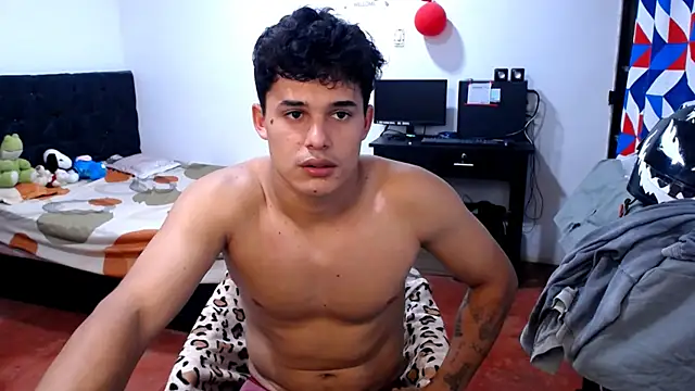 freddy_romas webcam