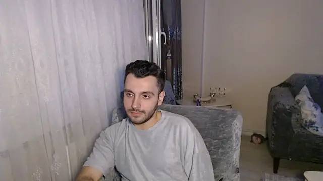 handsomeee04 webcam