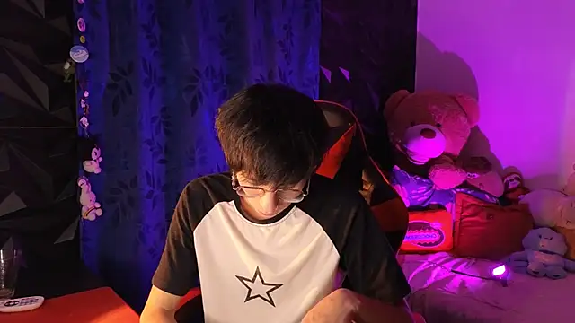 the_princeRed webcam