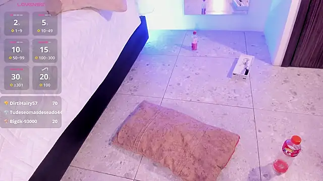 manyaa_ webcam