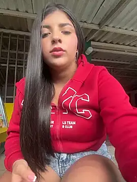 Isaa-Sweet webcam