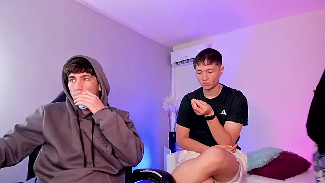 Handsomeboyss19 webcam