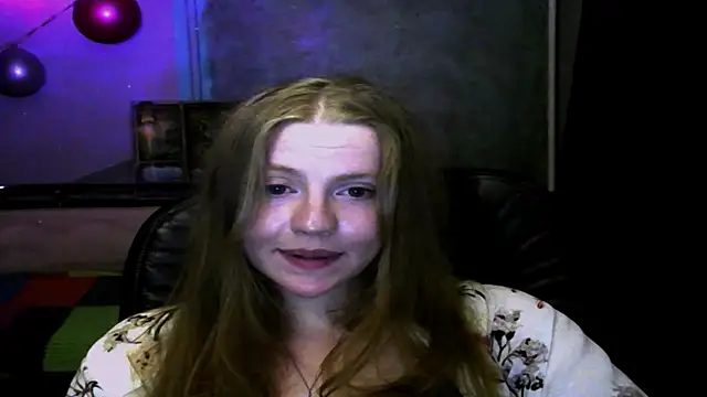 Space_Girls_699 webcam