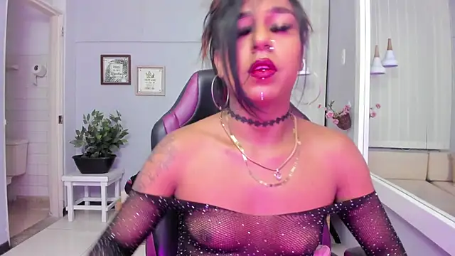 Nahomy_Collins_ webcam