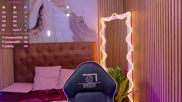 KATHERINE_TAY webcam