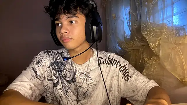 liam_alttwink webcam