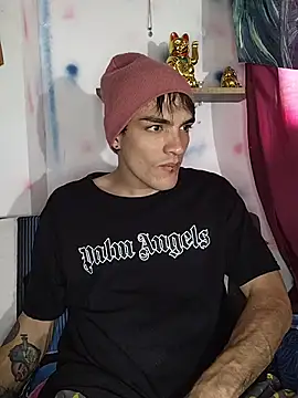 Desmon-may_kiin webcam
