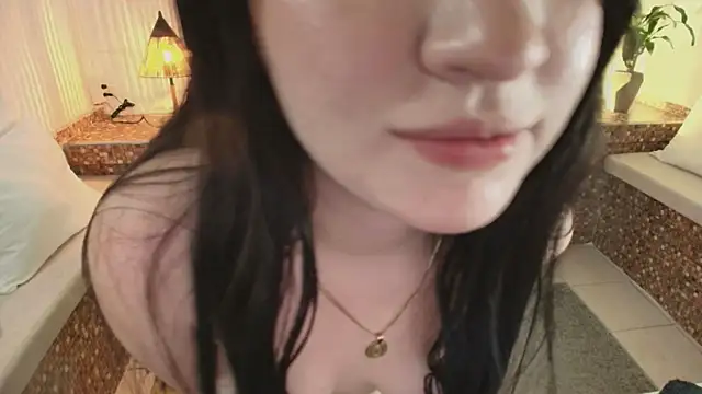 Charlotte_Deluxe18 webcam