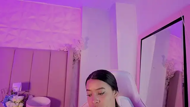 MollyBigBoobs12 webcam