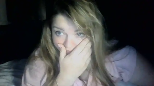 cute__cherry webcam
