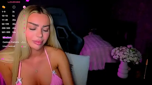 Ayla__Demir live sex cam
