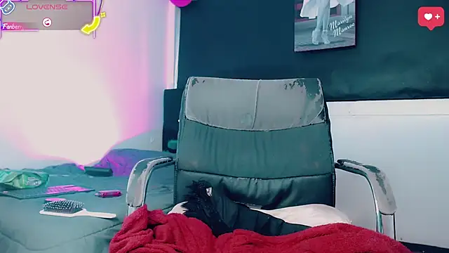 Kendall_hornyy webcam