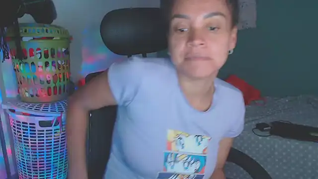 shayna_cute webcam