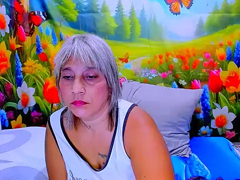indianroxy webcam