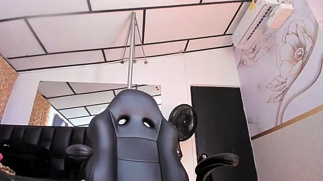 alicee__mature webcam