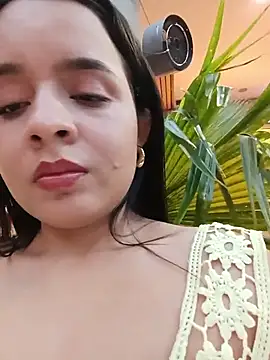 Julieth_hot-69 webcam