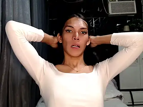 GORGEOUS_CARMEE webcam