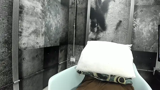 Gury_tattoo webcam