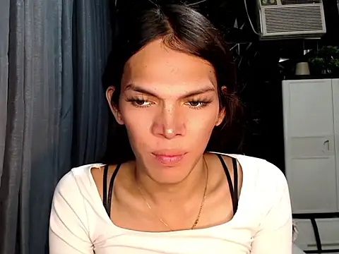 GORGEOUS_CARMEE webcam