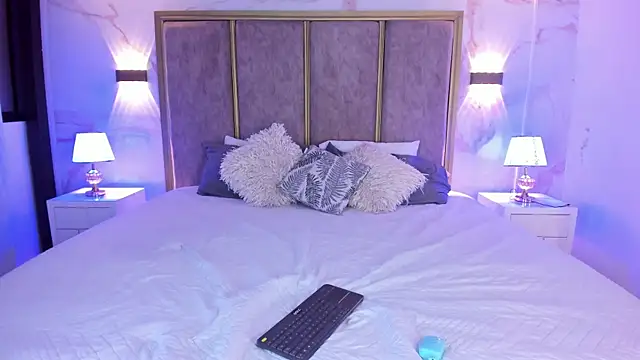 LolaGray__ webcam
