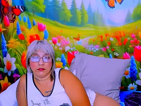 indianroxy webcam