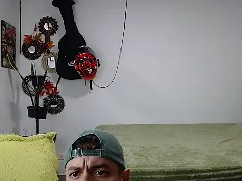 PaleVibes webcam