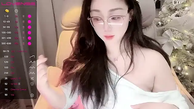 Monica-666888- webcam